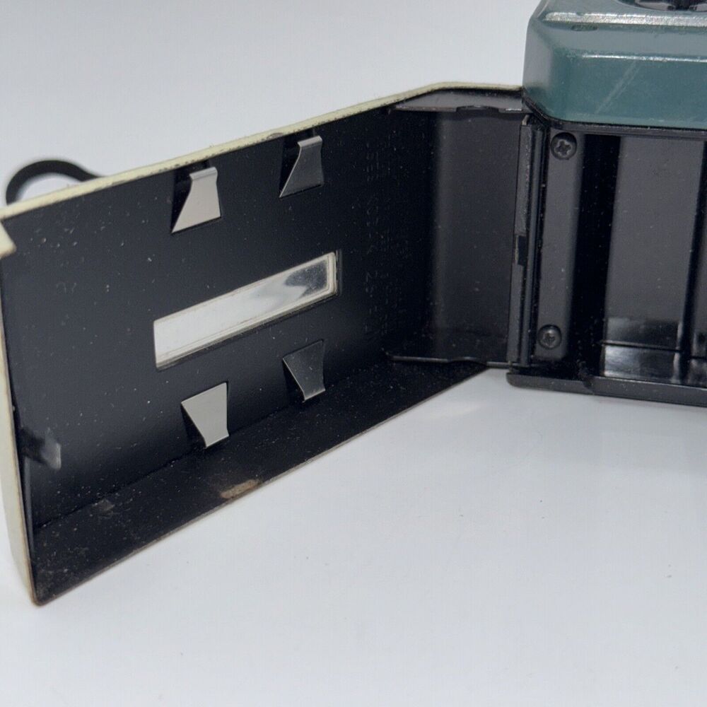 VTG Kodak Hawkeye Instamatic R4 126 Camera untested Untested/ Parts. Read Flashs - Picture 6 of 14